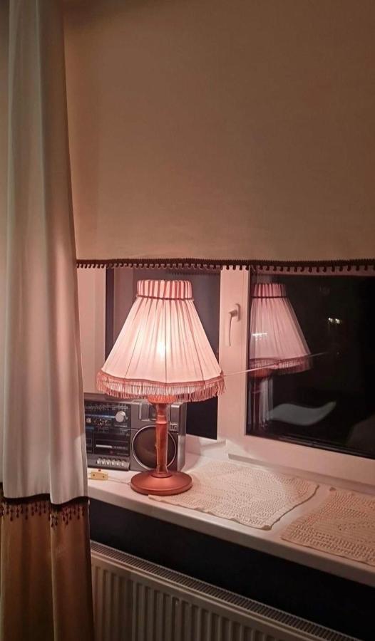 Riia 10, 2-Bedroom Apartment - 2 Big Beds 1 Extra Bed-Parking Free Tartu Ngoại thất bức ảnh