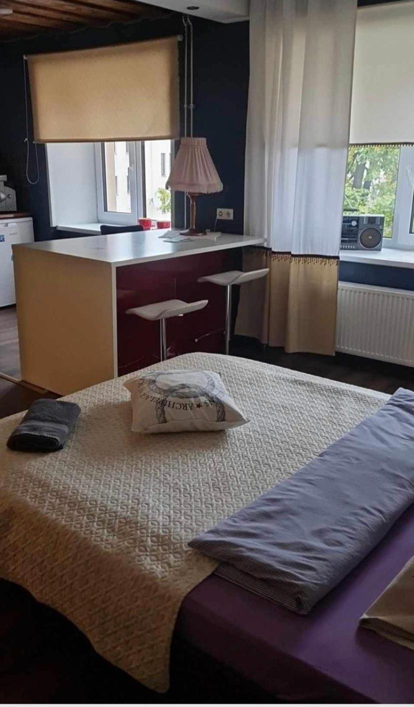 Riia 10, 2-Bedroom Apartment - 2 Big Beds 1 Extra Bed-Parking Free Tartu Ngoại thất bức ảnh